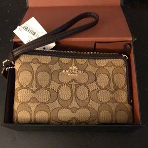 NWT Coach wristlet
